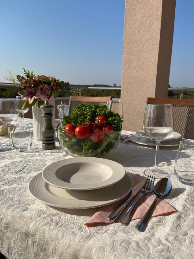 Apartman Yacht Μεντουλίν Εξωτερικό φωτογραφία