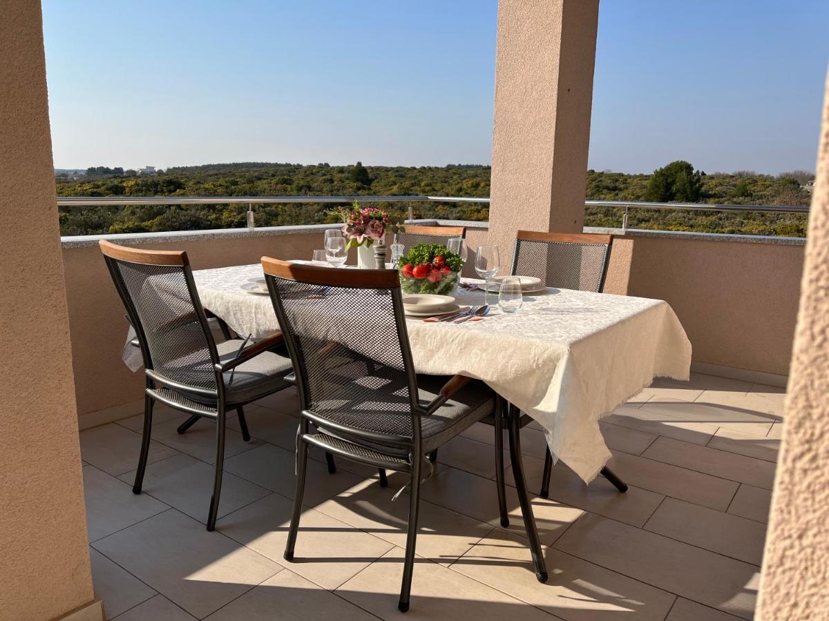 Apartman Yacht Μεντουλίν Εξωτερικό φωτογραφία