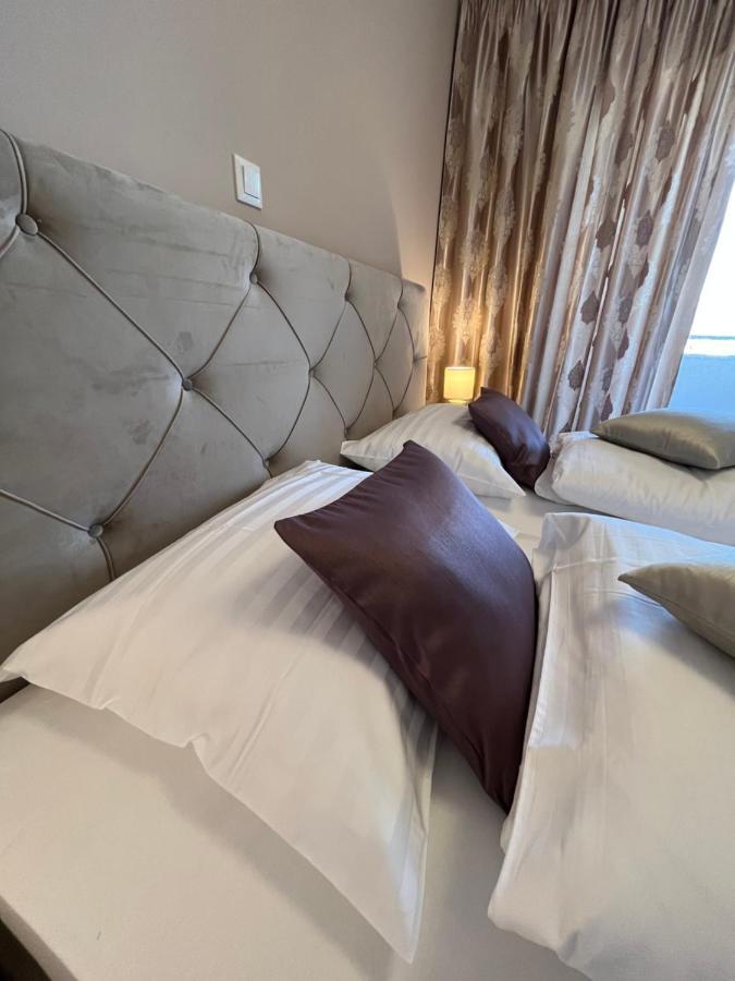 Apartman Yacht Μεντουλίν Εξωτερικό φωτογραφία