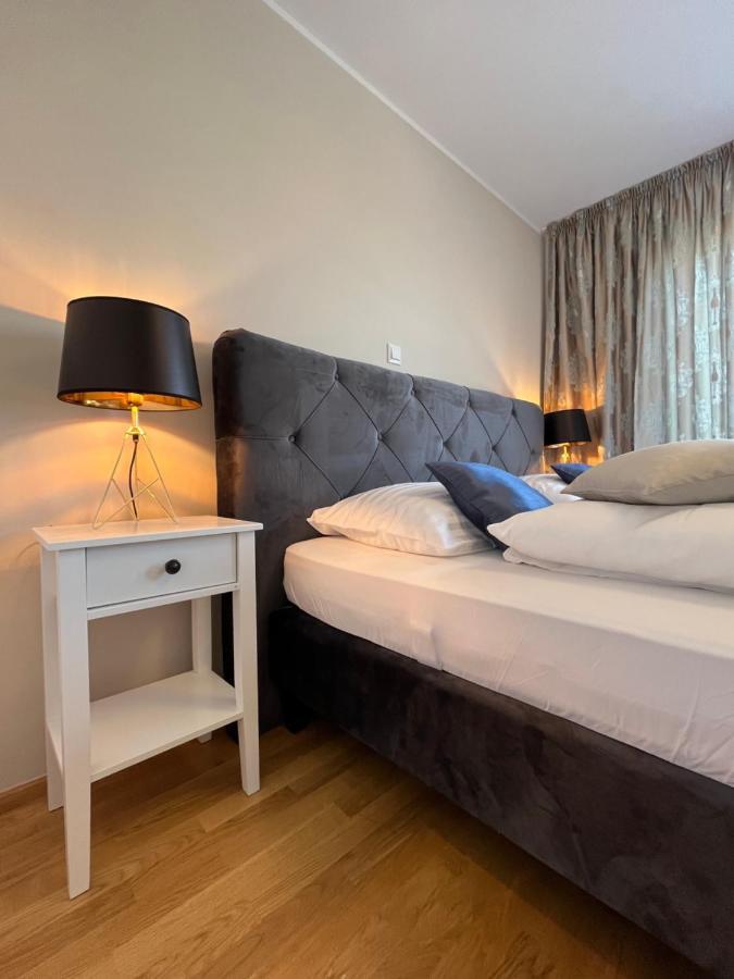 Apartman Yacht Μεντουλίν Εξωτερικό φωτογραφία