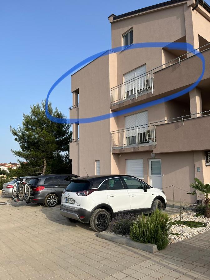 Apartman Yacht Μεντουλίν Εξωτερικό φωτογραφία