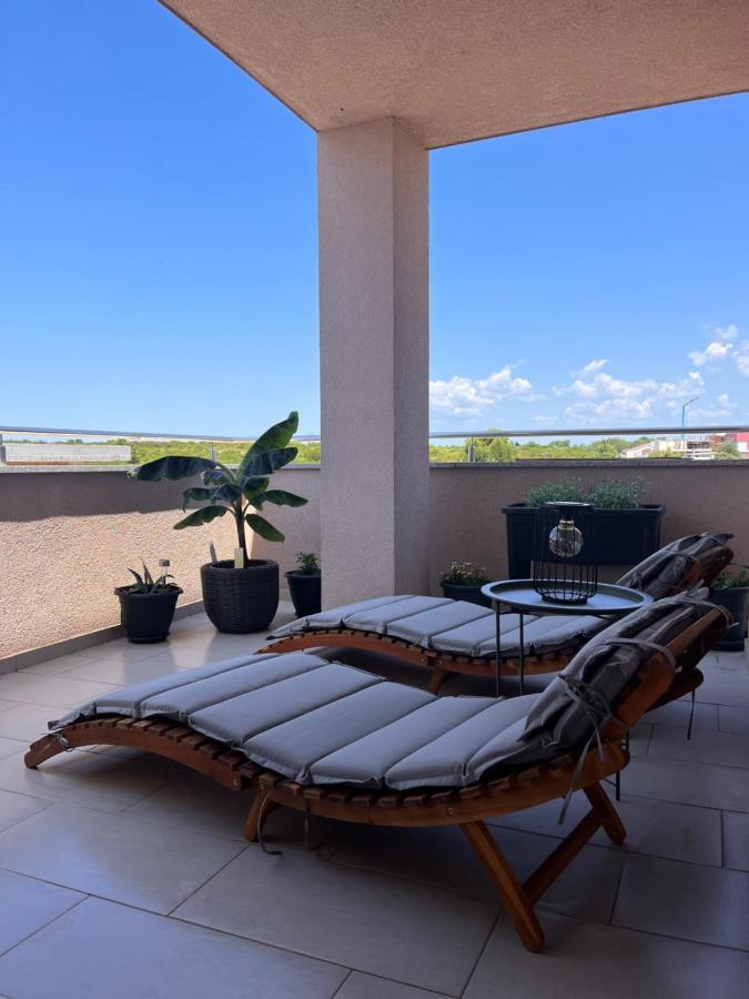 Apartman Yacht Μεντουλίν Εξωτερικό φωτογραφία